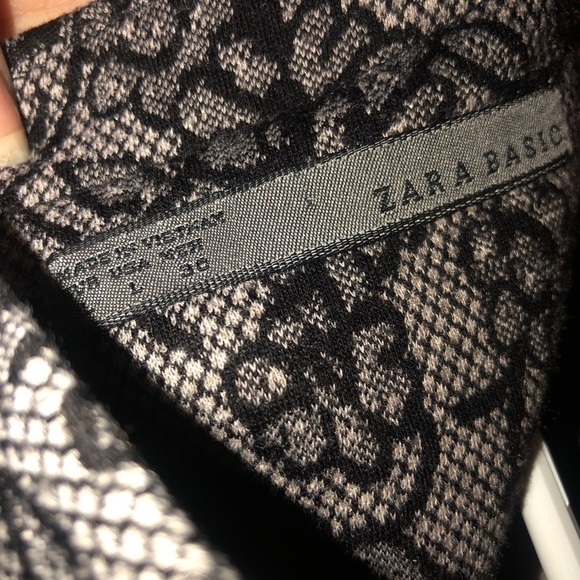 Zara Basic Round Neck Floral Lace Mini Dress - Picture 9 of 10